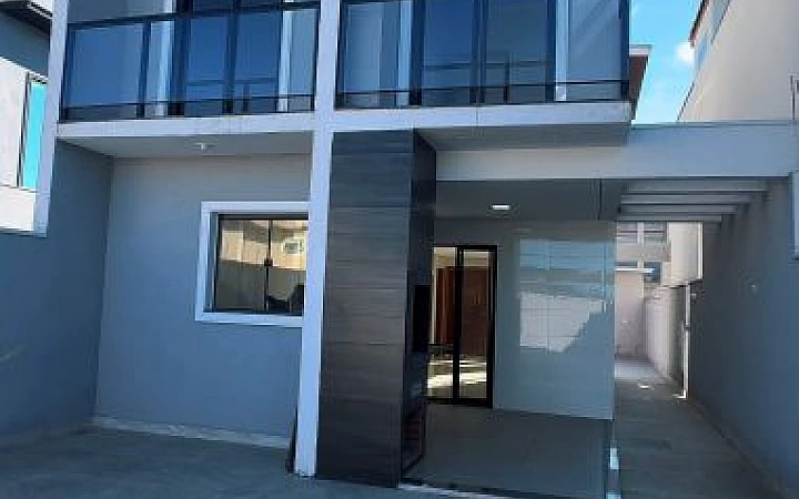Sobrado 3 Dorms / Mogi das Cruzes Sobrado